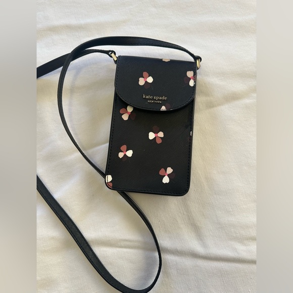 Kate Spade North South Flap Phone Crossbody - Picture 3 of 11